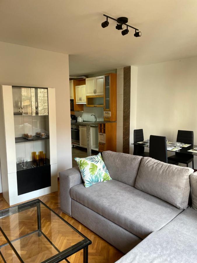 San Martin Apartment Leon